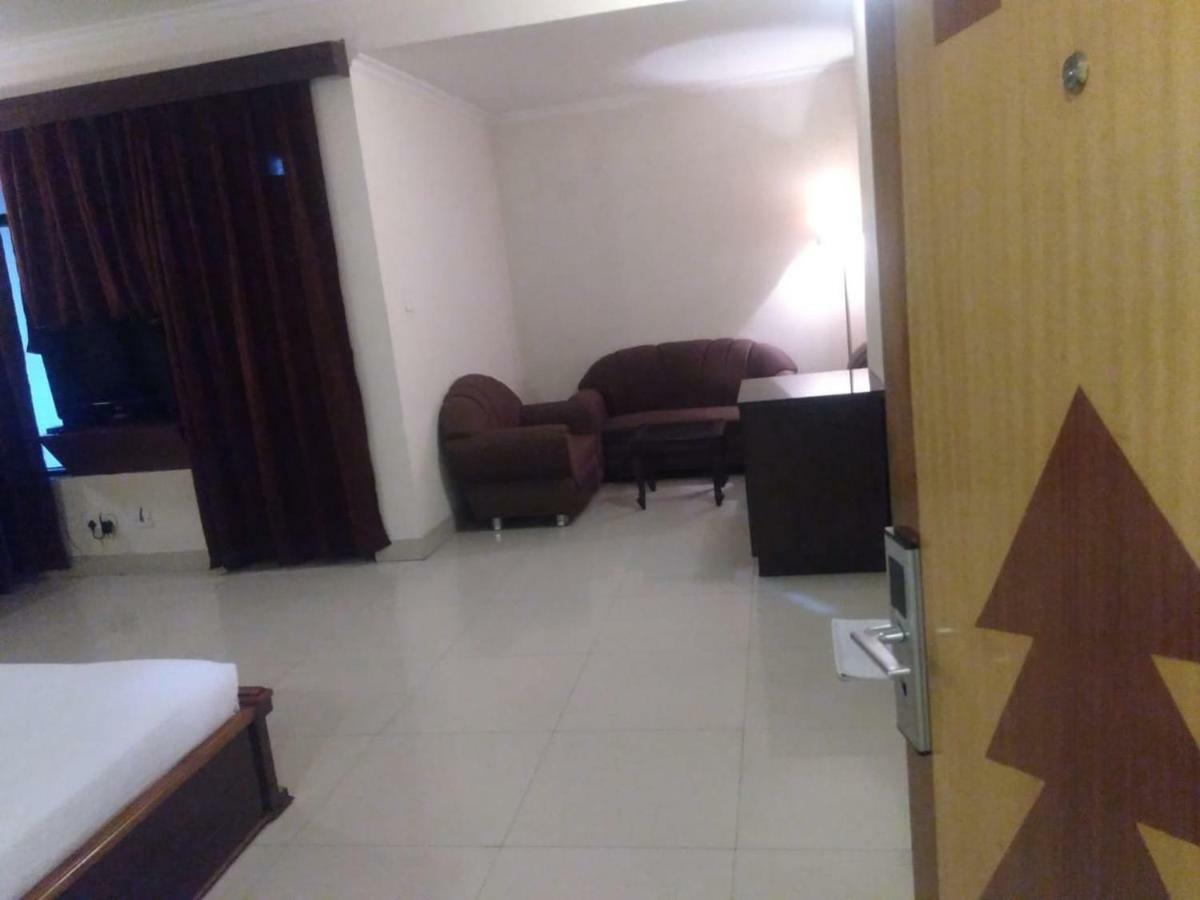 Hotel Rudra Continental Rudrapur Exterior foto