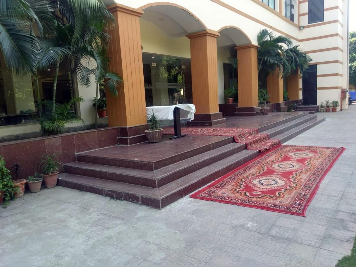 Hotel Rudra Continental Rudrapur Exterior foto